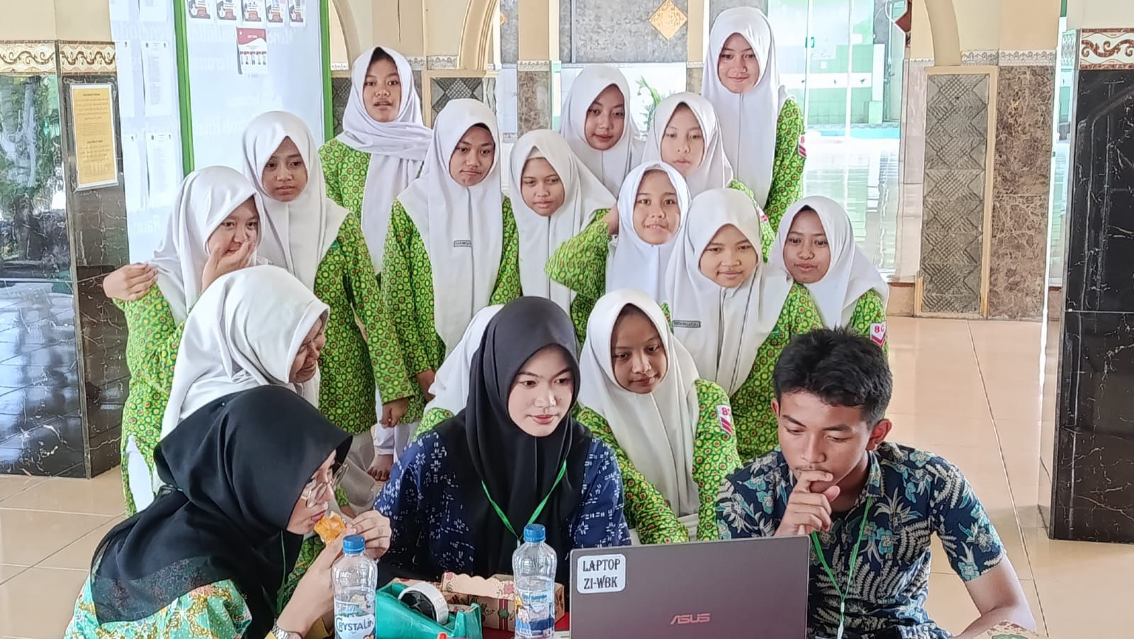 Gambar Berita